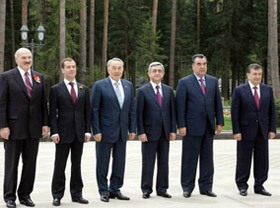 CSTO Presidents hold informal summit in Moscow