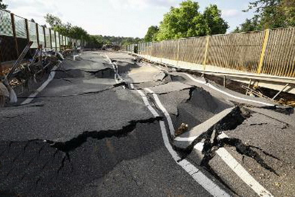 128 человек погибли, 195 пропали без вести в пострадавшей от землетрясений японской префектуре Исикава