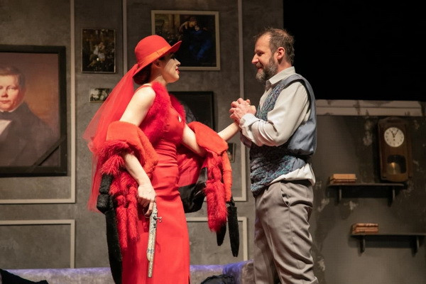 Премьера комедии «Медведь с предложением» на сцене Русского Драматического театра Узбекистана