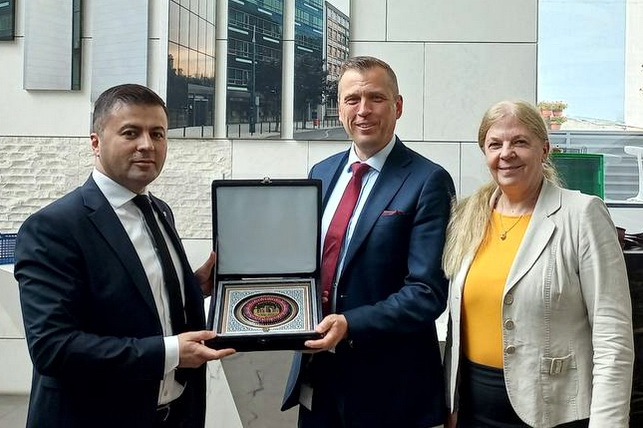 Фармацевтика соҳасини ривожлантириш агентлиги делегацияси Egis Pharmaceuticals раҳбарияти билан учрашув ўтказди