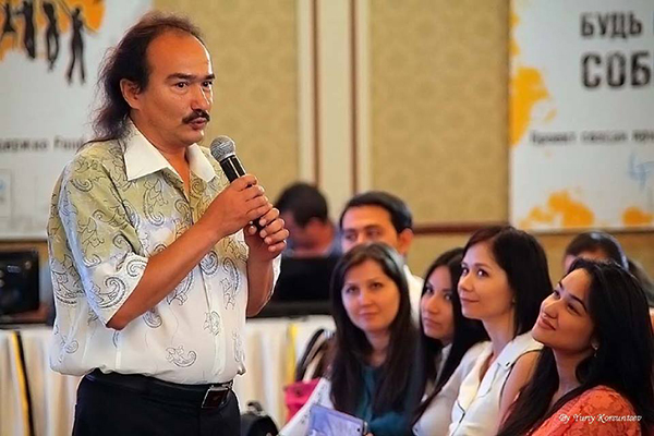 Рустам Хамракулов: «Ключ к успеху - свобода творчества и радость от занятий»