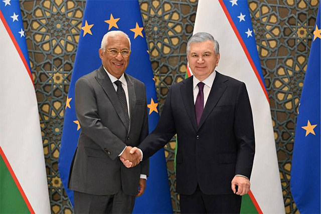 Шавкат Мирзиёев и Антониу Кошта провели неформальную встречу