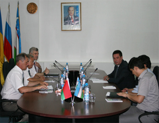 Uzbek, Belarusian commodity exchanges hold talks
