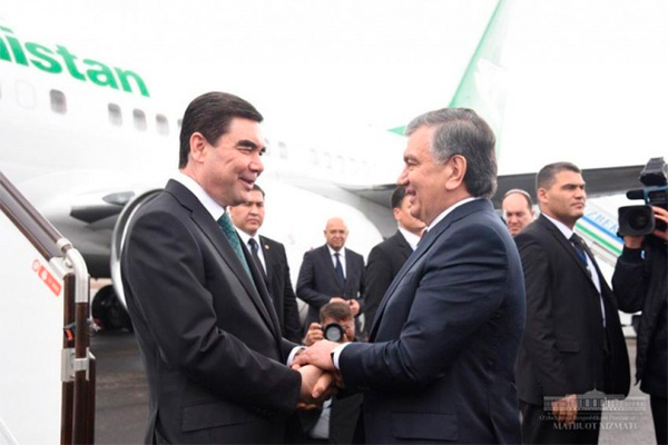 Президент Туркменистана прибыл в Хорезм