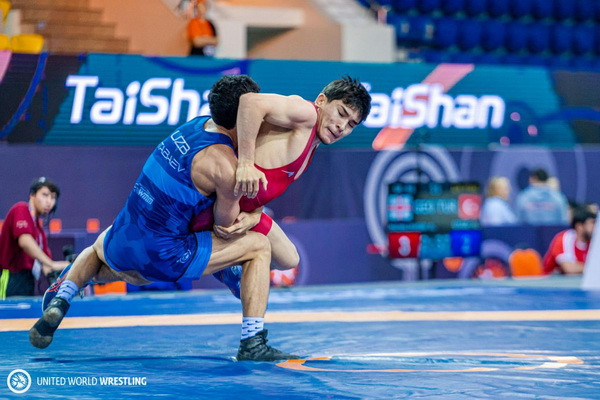 Uzbek wrestlers started the rating tournament with 5 medals