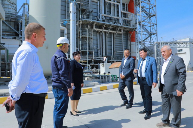 В Навоийской области изучены меры по сокращению выбросов загрязняющих веществ