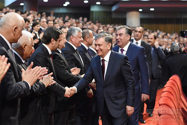 Прошел концерт с участием мастеров искусств Узбекистана и Таджикистан