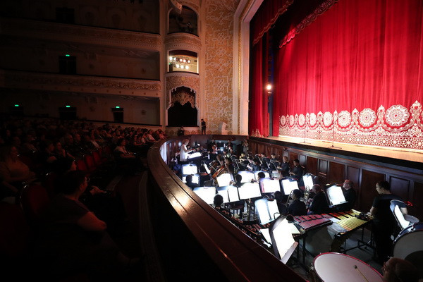 В ГАБТ имени А.Навои почтили память Мухтара Ашрафи