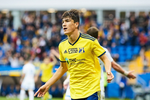 Eldor Shomurodov becomes a player of Spezia