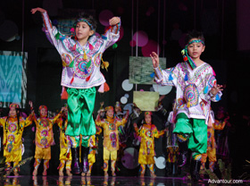 Праздник хан-атласа в Узбекистане