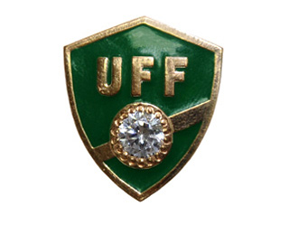 Ислам Каримов и Йозеф Блаттер награждены нагрудными знаками ФФУ