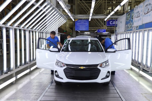 В Узбекистане собрали первый Chevrolet Onix