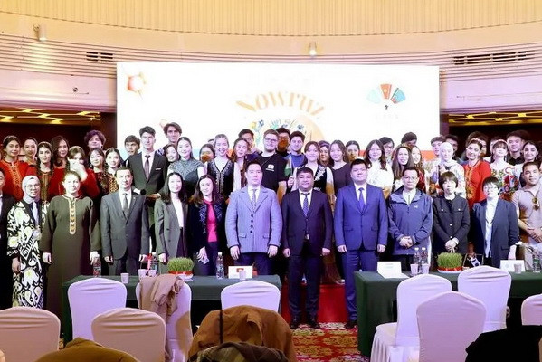 В Пекинском университете представлена культура, образование и туризм Узбекистана