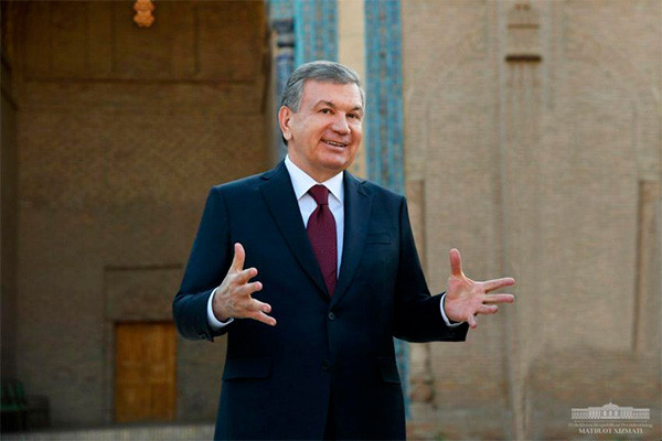 Uzbek President visits the mausoleum of Sultan Saodat