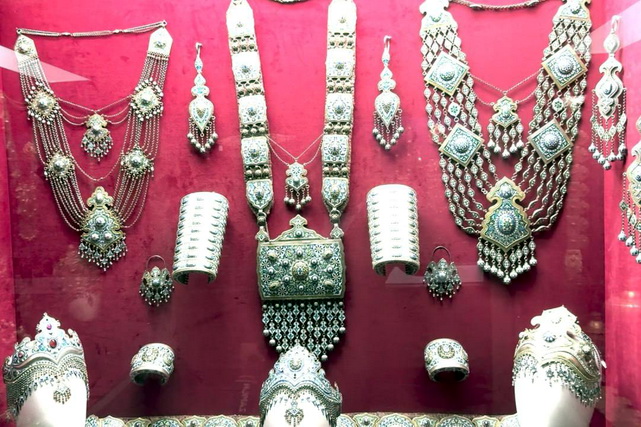 В Кувейте обнаружены ювелирные украшения, принадлежавшие эмиру Бухары