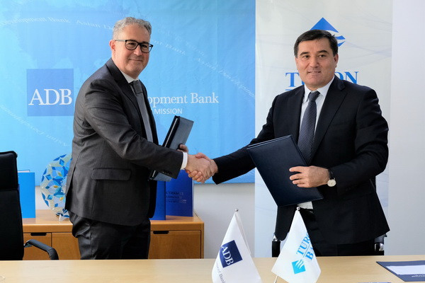 АБР расширяет поддержку торговле в Узбекистане с подписанием кредитного соглашения АКБ «Туронбанк»