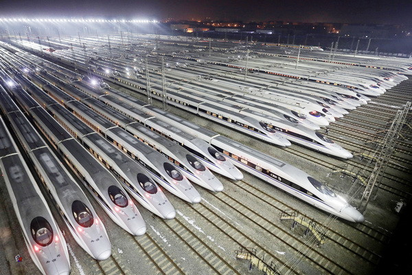 China reports record May Day railway passenger trips