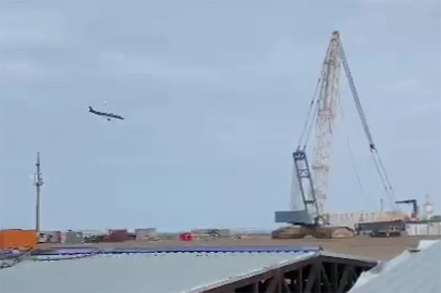 Oqtouda Azerbaijan Airlines aviakompaniyasining samolyoti halokatga uchradi