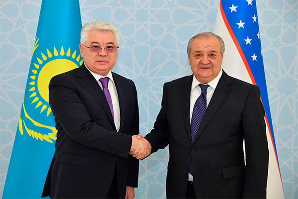 Uzbekistan and Kazakhstan discuss bilateral relations