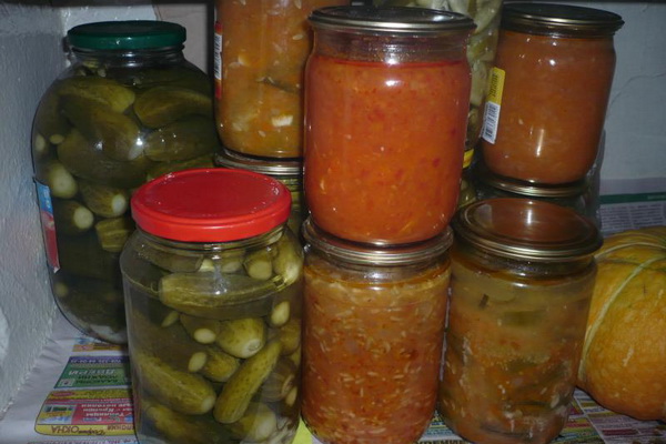 A family poisoned by pickled vegetables