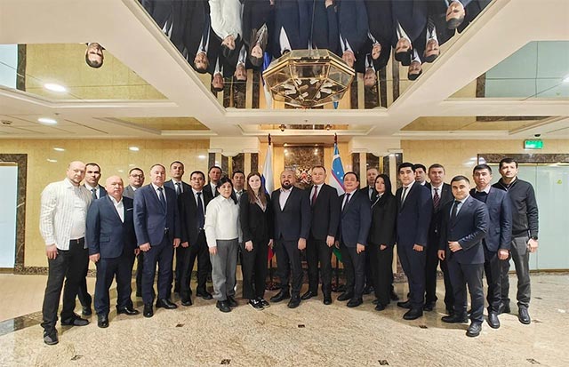 Узбекистанские налоговики изучают опыт российских коллег в области онлайн-контроля доходов