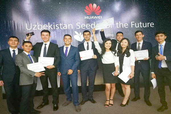 Десять студентов Узбекистана направляются на стажировку в Китай