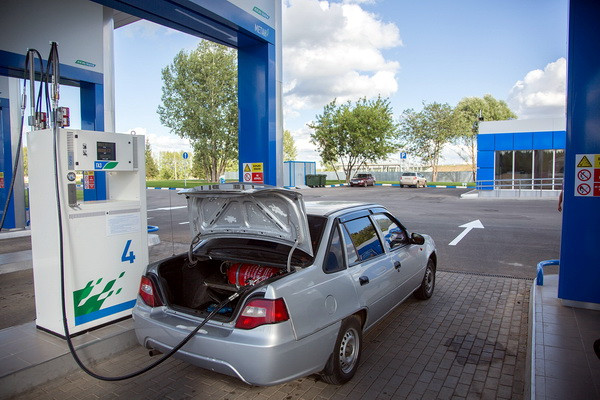 На всех автомобильных газовых заправках введен специальный режим работы