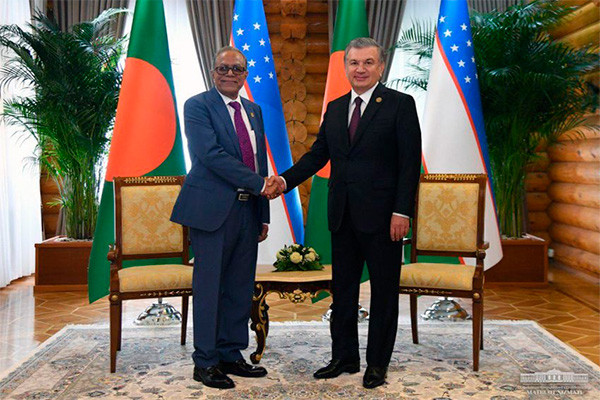 Uzbek President discusses prospects for cooperation with Bangladesh