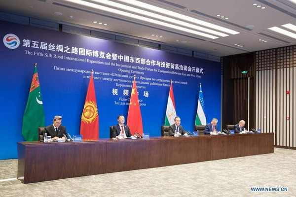 Chinese FM puts forward proposals for high-quality Belt and Road development