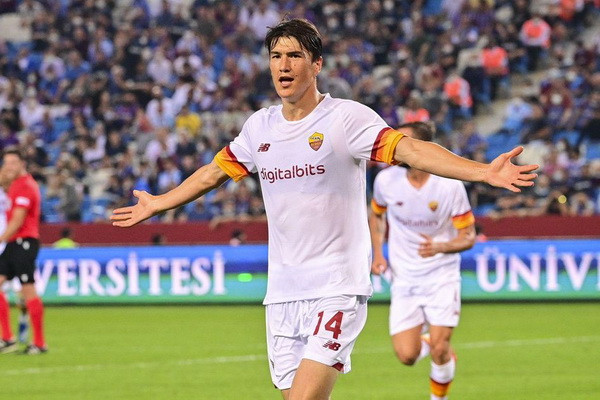 Eldor Shomurodov may leave AS Roma