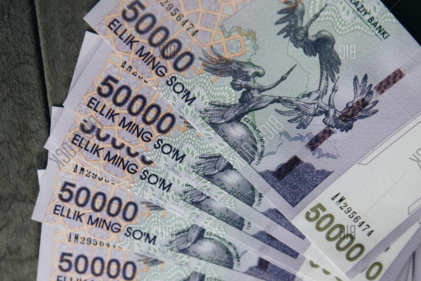 Центробанк: январь-март 2023 года объем банковского оборота наличных денег увеличился на 37,0 процента