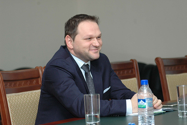 Представитель ЕС посетил Университет Инха в г. Ташкенте