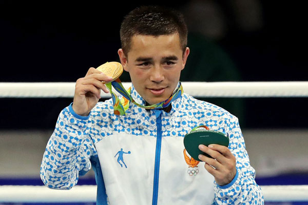 Hasanboy Dusmatov moves to professional boxing