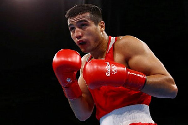 Shakhram Giyasov secures early victory and dedicates fight to his daughter