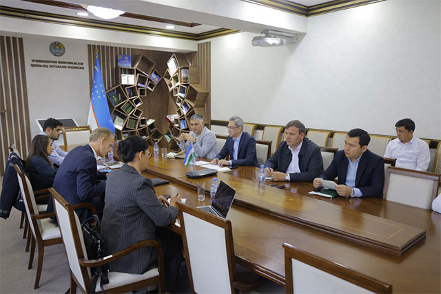 Узбекистан запускает национальный проект по страхованию садоводческих фермеров при поддержке международных партнёров