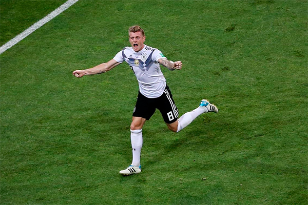 Германия вырвала победу над Швецией