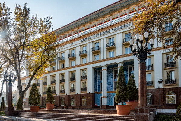 Начинается приватизация гостиницы Lotte City Hotel Tashkent Palace