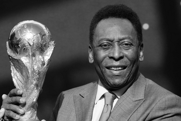 Legendary soccer player Pele dies