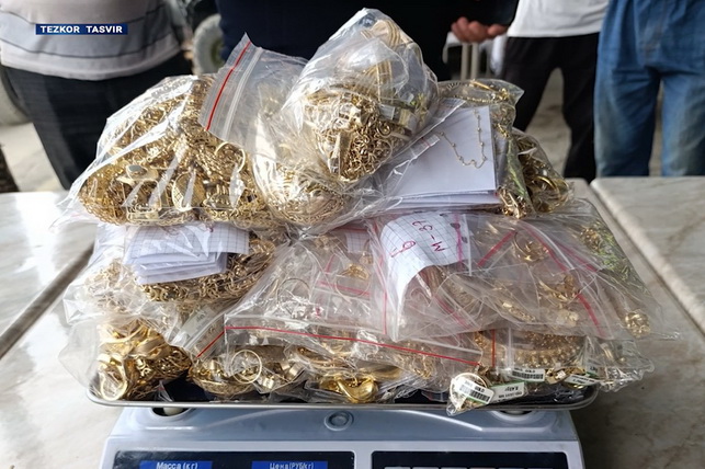 Smugglers Detained in Ferghana Region with Gold Worth 20 Billion Soums