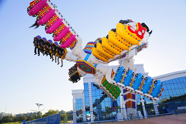 Парк «Анхор-Локомотив» открыл 13 новых аттракционов