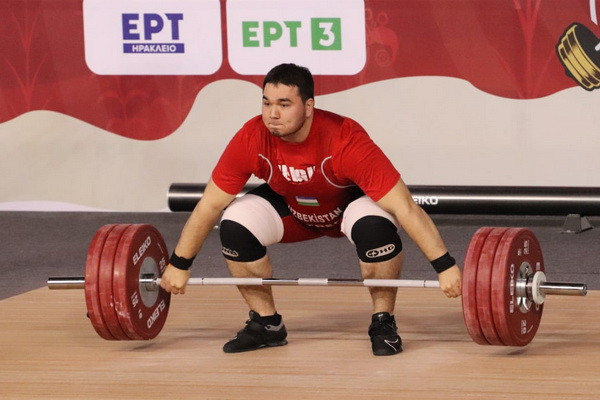 Тяжелоатлеты Узбекистана завершили ЧМ с 12 медалями