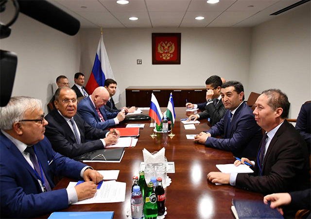 Главы МИД Узбекистана и РФ обсудили двусторонние отношения