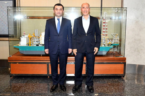 Глава МИД Узбекистана провел встречу с председателем корпорации «Petronas»