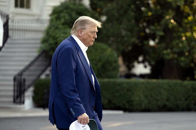 Трамп пригрозил новым пошлинам странам БРИКС и их союзникам