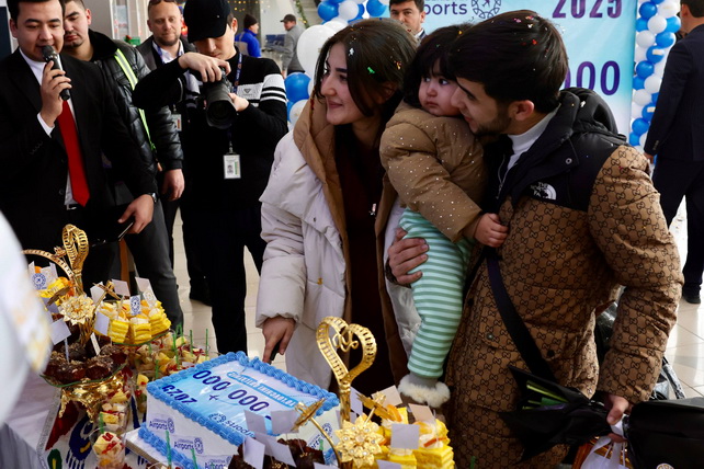 Uzbekistan Airports встретила 15-миллионного пассажира в аэропорту Карши