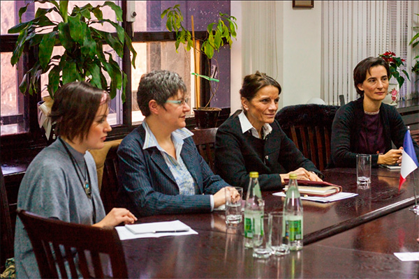 Глава Госкомтуризма провел переговоры с послом Франции