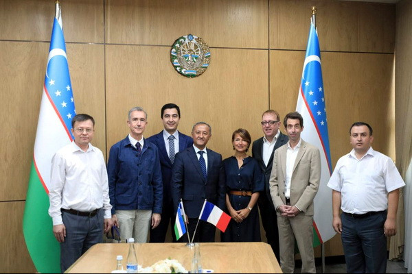 Налаживается сотрудничество с учебными заведениями Франции в сфере туризма