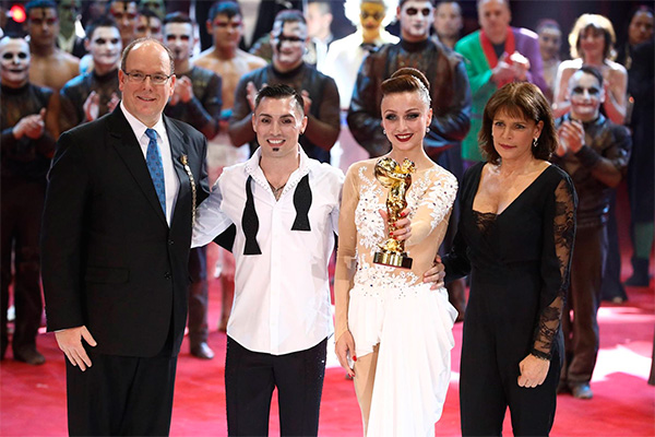 Воздушные гимнасты из Узбекистана выиграли награду «Золотой клоун»