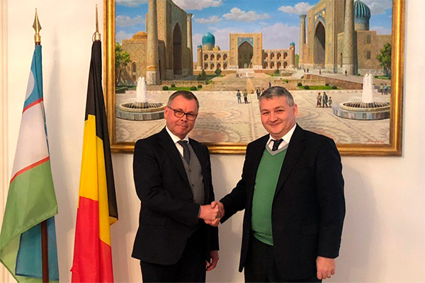 Посол Узбекистана провел переговоры с Генсеком ECTAA
