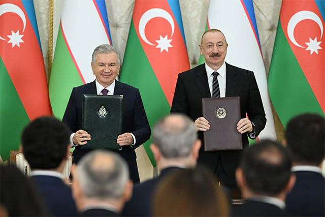 В Баку подписаны соглашения по расширению сотрудничества между Узбекистаном и Азербайджаном